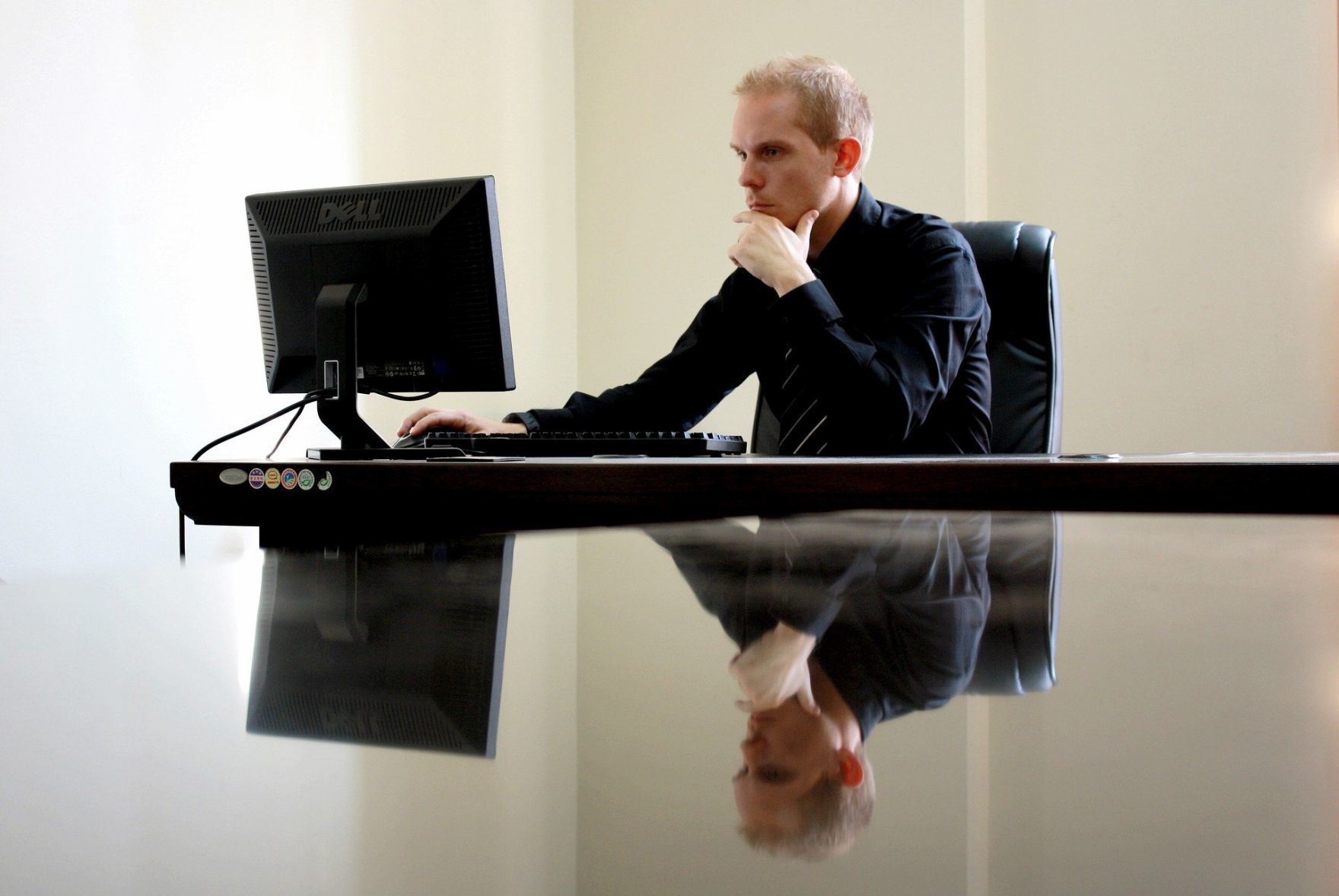 Desk posture